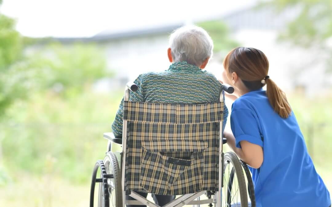 7 Signs a Loved One Needs Memory Care